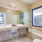 Villa Homu Bianca Fantástica Con Piscina Privada